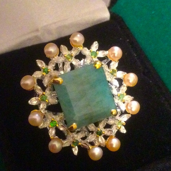 Atlanta Gem & Mineral Show Jewelry - HUGE GENUINE 8 CTW of Genuine Emerald & Pearl Ring